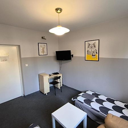 Wilanowska Hostel Warschau Buitenkant foto