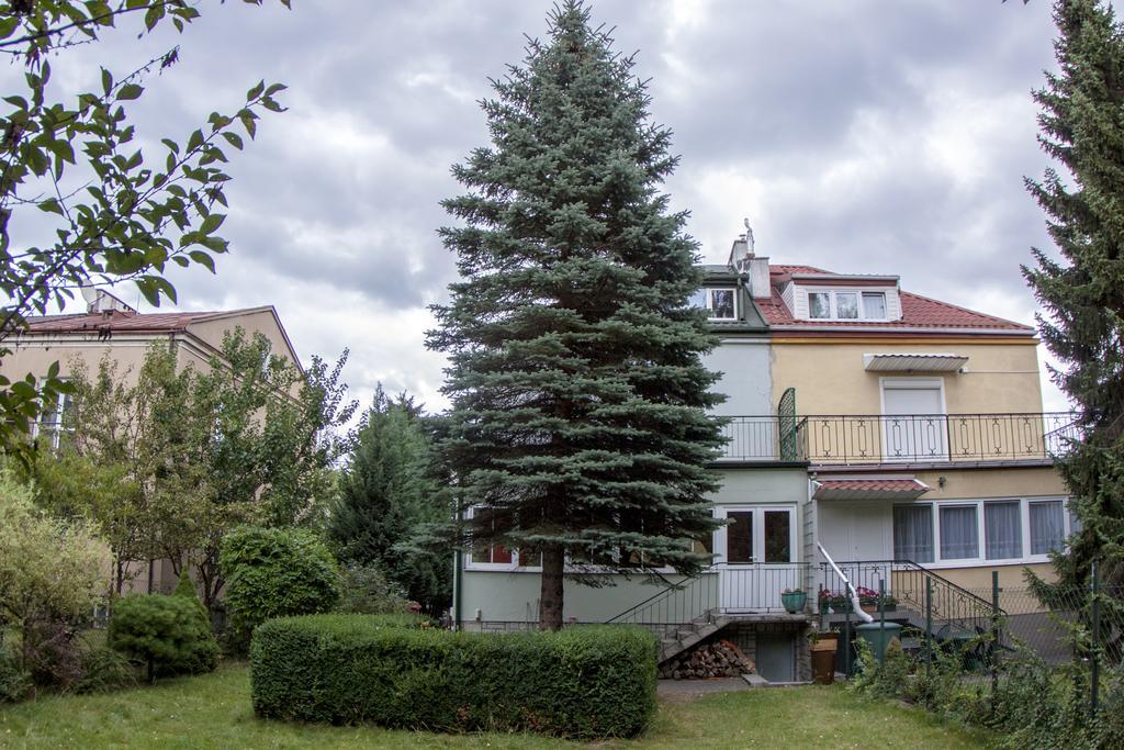 Wilanowska Hostel Warschau Buitenkant foto