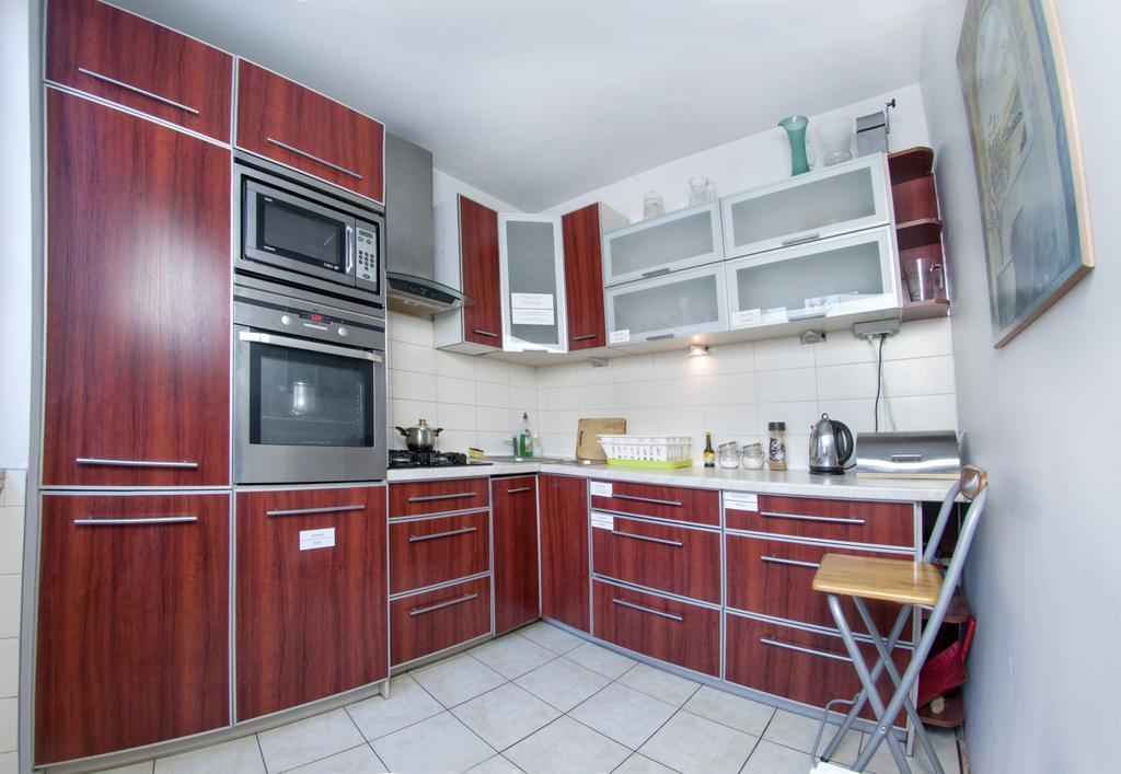 Wilanowska Hostel Warschau Buitenkant foto